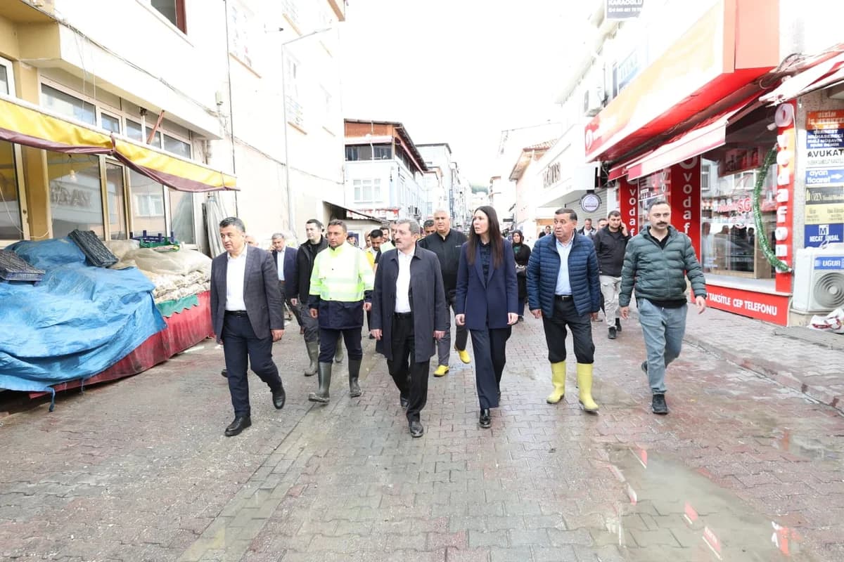 Havza’da Sel Felaketi: 50 Milyon TL Acil Yardım Gönderildi