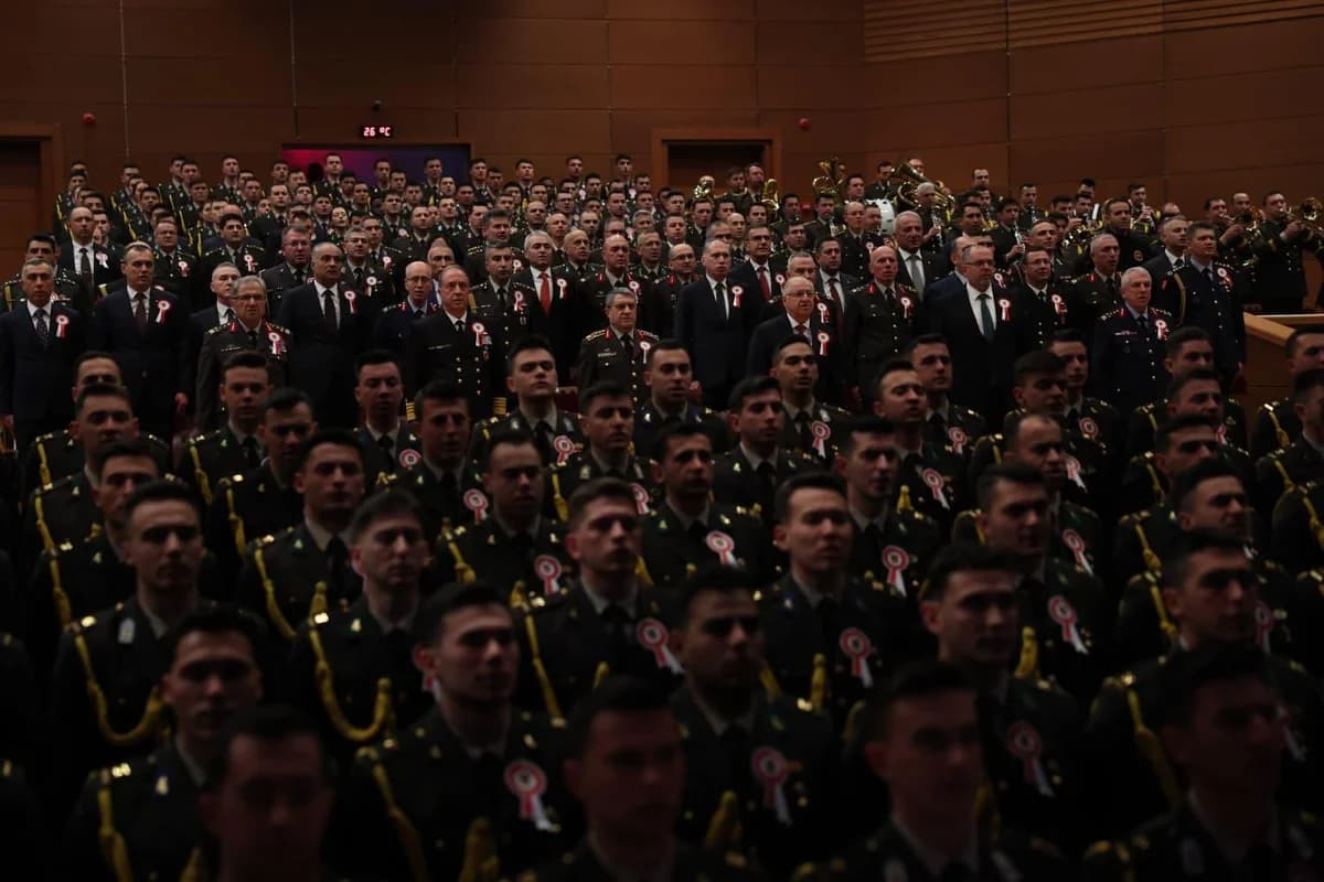 Bakan Güler: Bekamıza Yönelebilecek Tehditlere Karşı Mücadele Gücümüz Tam