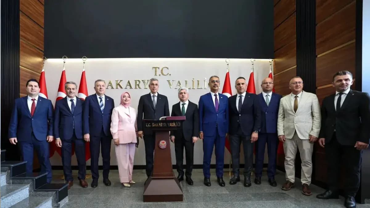 Sağlık Bakanı Memişoğlu Sakarya’da Ziyaretlerde Bulundu