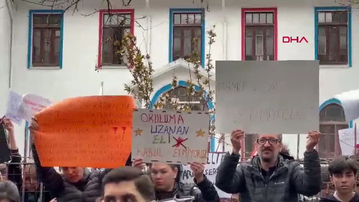 Ankara’da Öğrenci ve Velilerden Okul Binasının Devredilmesine İtiraz