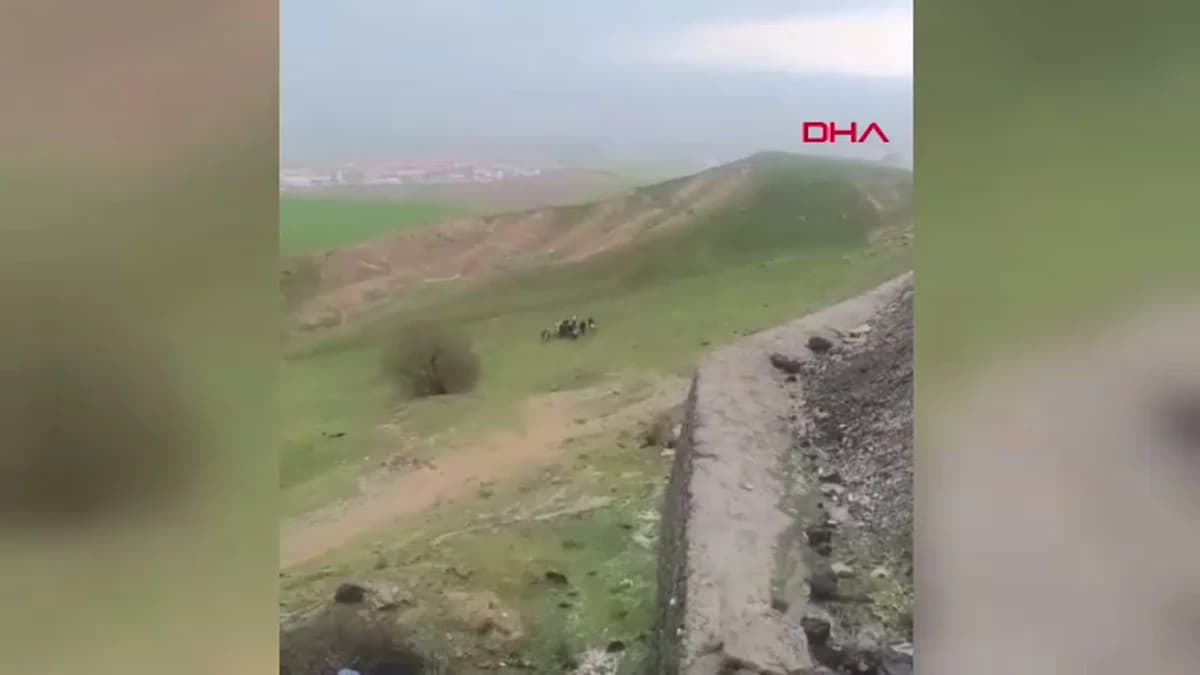 Batman’da Otomobil Uçuruma Düştü: Sürücü Ağır Yaralı