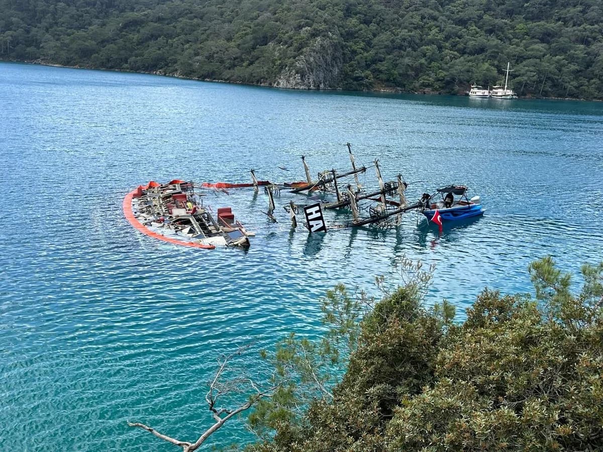 Fethiye’de Batan Teknenin Kurtarılması İçin Önlemler Alındı