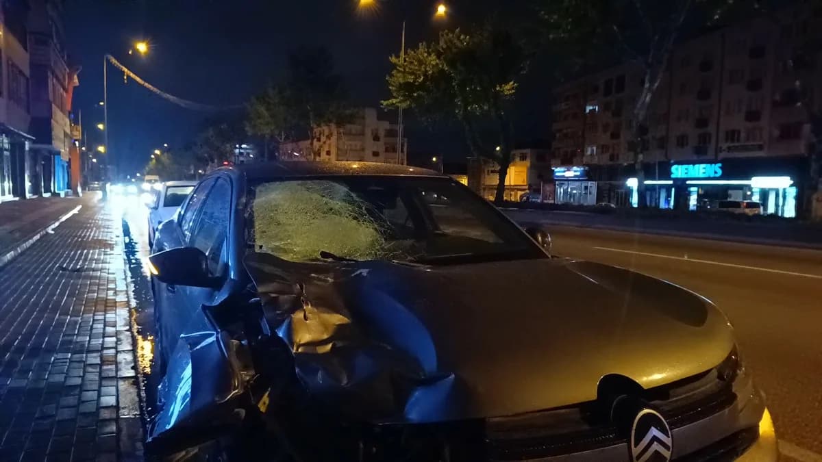 Bursa’da Trafik Kazası: Alkollü Sürücü Yayaya Çarptı, Ağır Yaralı