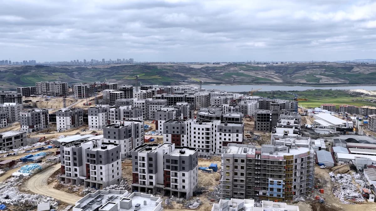 Bakan Kurum, Sazlıbosna’daki Sosyal Konut Projesinin Detaylarını Açıkladı
