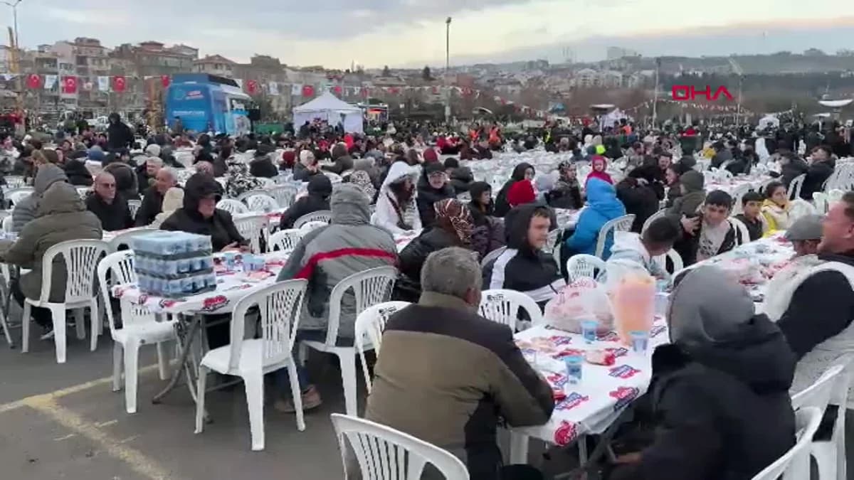 Tekirdağ’da İftar Buluşması: 8 Bin Kişi Bir Araya Geldi