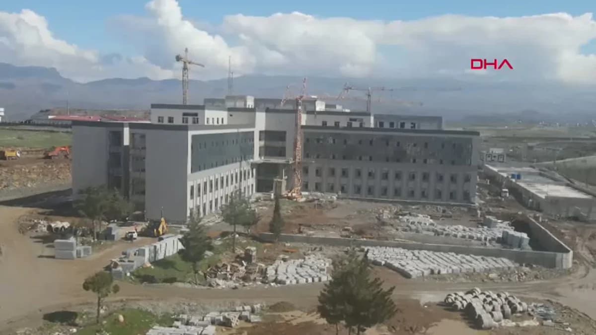 Şırnak’ta 500 Yataklı Bölge Hastanesi Yıl Sonunda Hizmete Giriyor