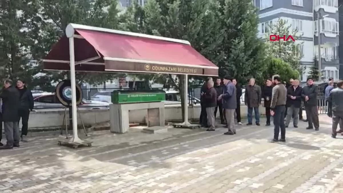 Eskişehir’de Yıkım Sırasında Korkutan Olay: Bir Ev Daha Zarar Gördü