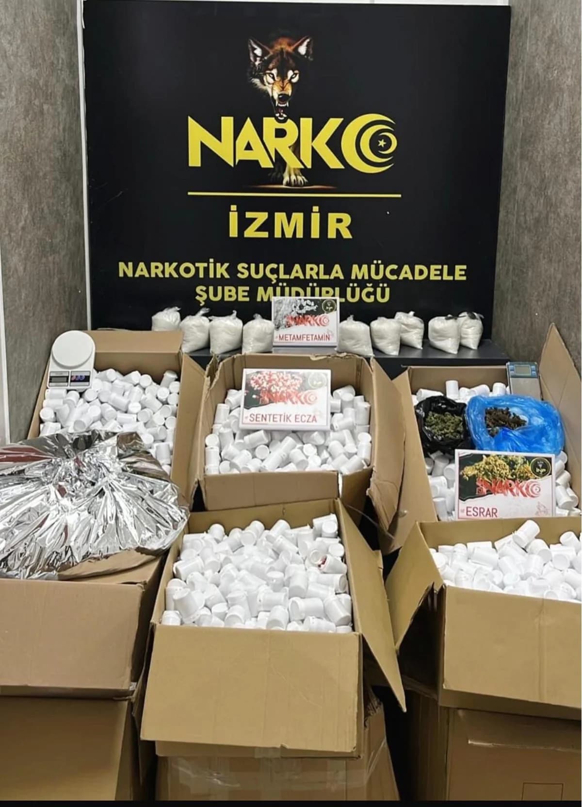 İzmir’de Uyuşturucu Operasyonu: 4 Kişi Tutuklandı