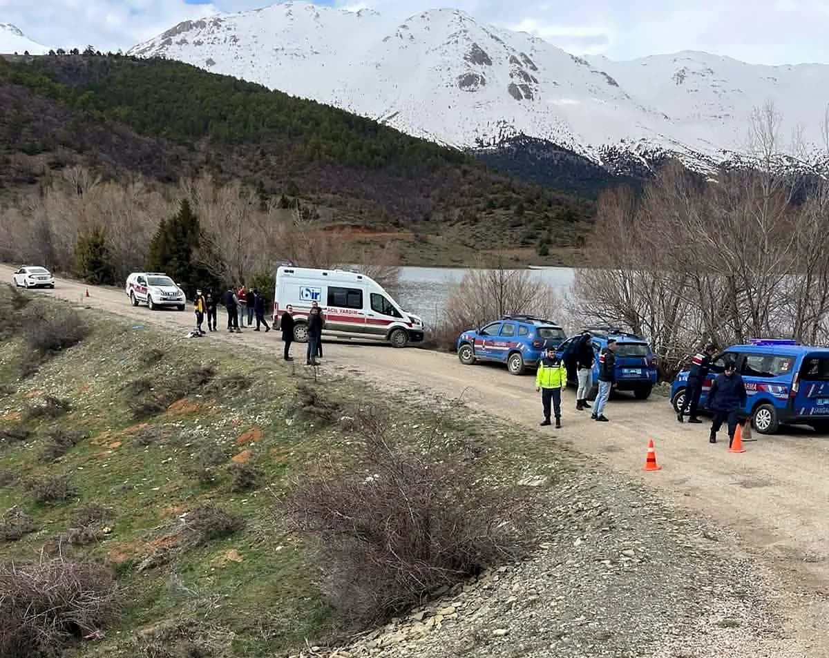 Adana’da Gölette Bulunan Kadın Cesedi ile İlgili Soruşturma Başlatıldı