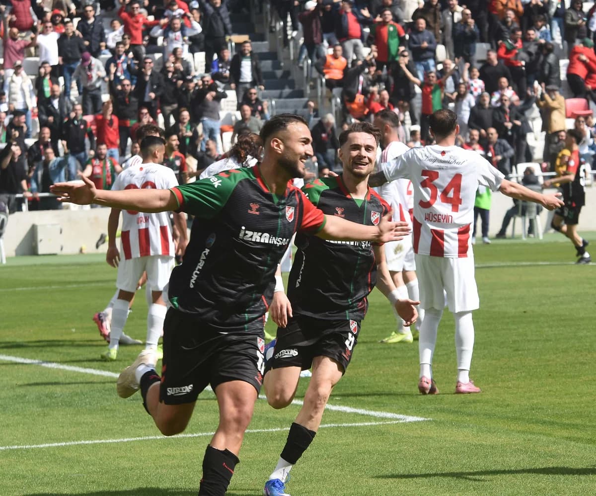 Karşıyaka ve Bornova’nın Kritik Maçı: Play-Off ve Düşme Hattı