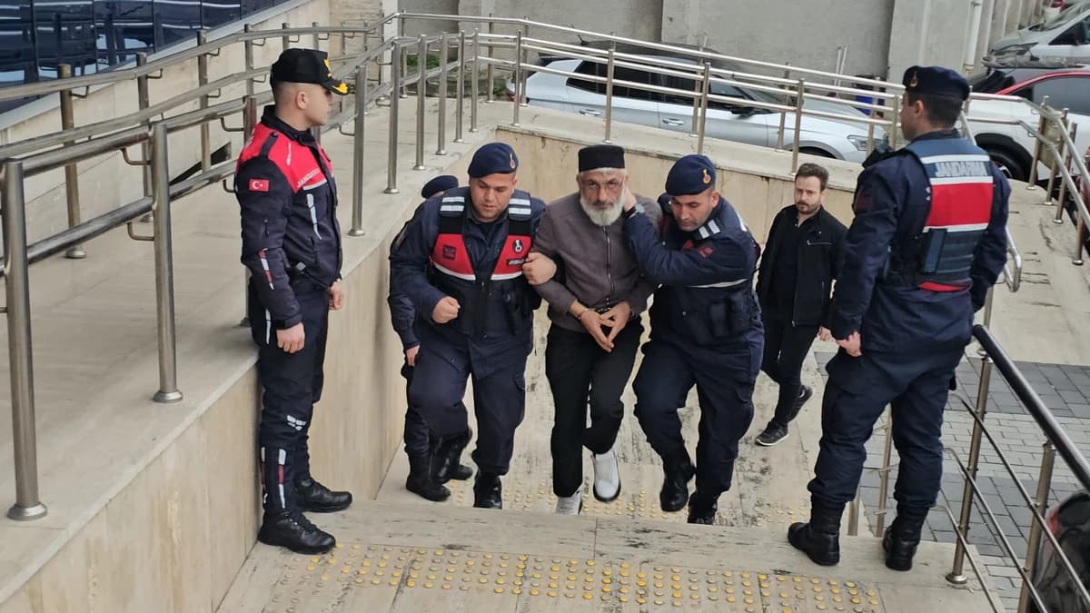 Eşini ve Kayınvalidesini Öldüren Yusuf Ündeş’in Oğulları: “Bizi Sürekli Evden Atıyordu”