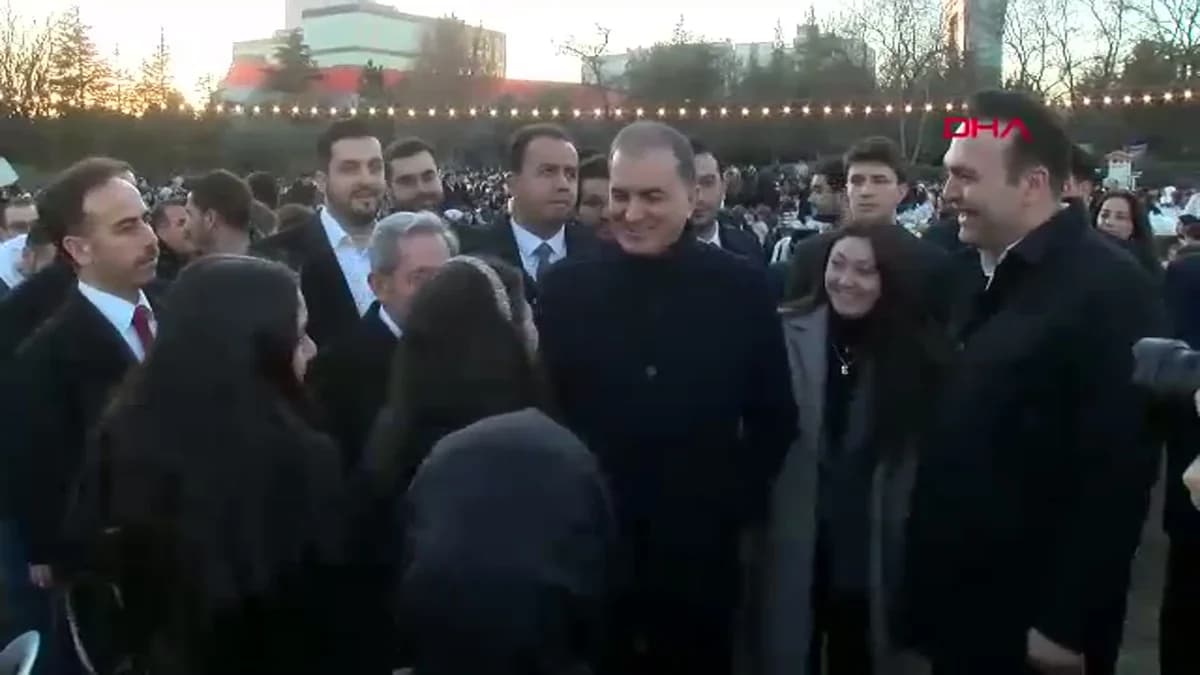 Ömer Çelik, Öğrencilerle İftar Sofrasında Buluştu