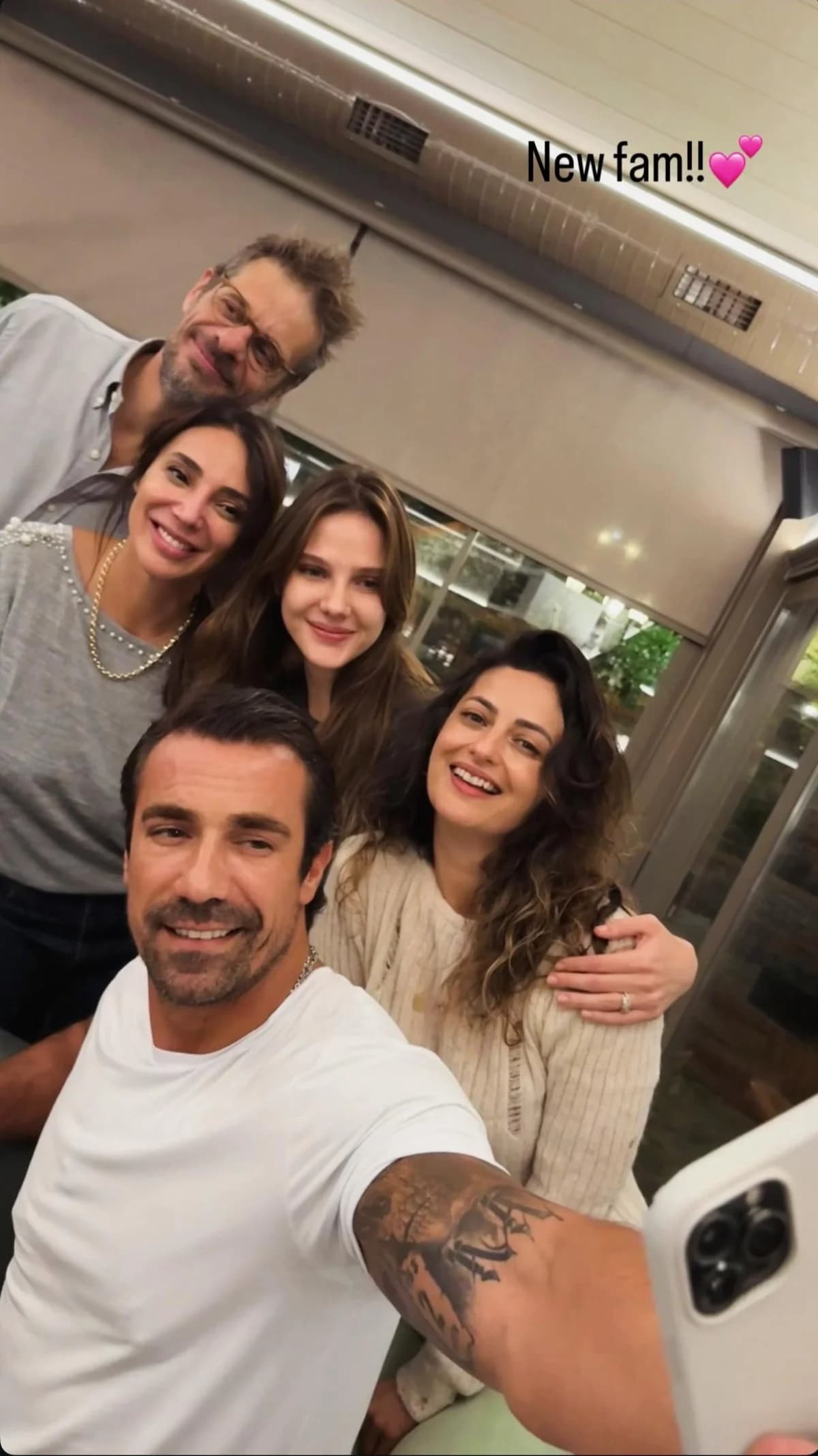 İbrahim Çelikkol ve Alina Boz, yerli “Doc” dizisi için bir araya geldi