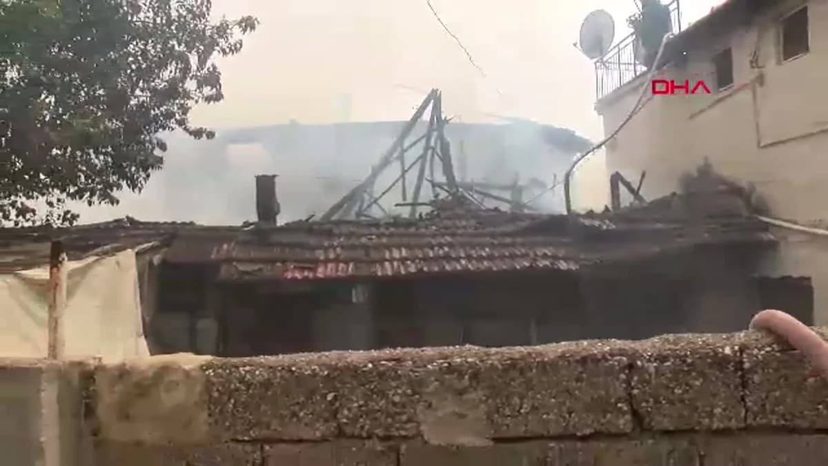 Antalya’da Yangın Faciasında İki Kız Kardeş Komşuları Tarafından Kurtarıldı