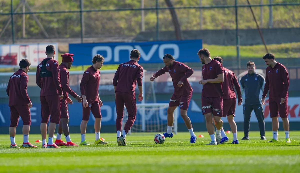 Trabzonspor Galatasaray Maçı İçin Hazırlıklarına Devam Ediyor