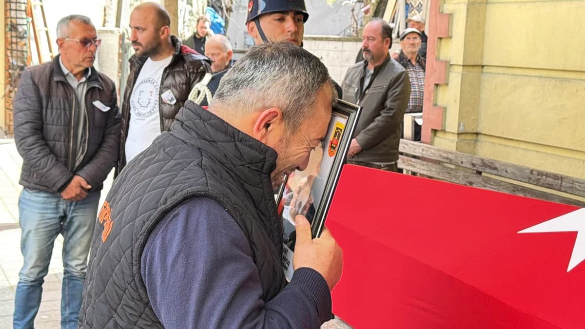 Trafik Kazasında Hayatını Kaybeden Jandarma Uzman Çavuş Toprağa Verildi
