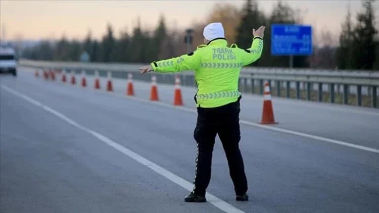 İstanbul Maratonu nedeniyle pazar günü birçok yol trafiğe kapatılacak