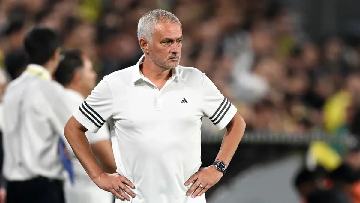 Fenerbahçe’ye Uyarı: Lizbon’da Çift Santrfor Riskli Mi? İşte Yorumlar