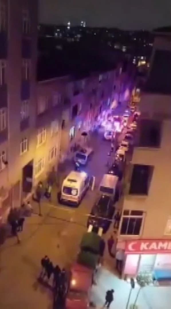 Esenler’deki Yangında Şüpheli Ölüm: 30 Yaşındaki Genç Bulundu