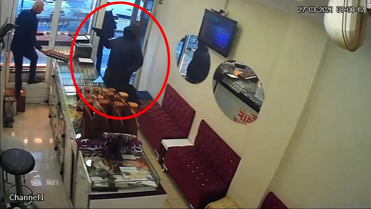 Diyarbakır’da Kuyumcu Soygunu: Maskeli Şüpheliler 1 Kilo Altınla Kaçtı