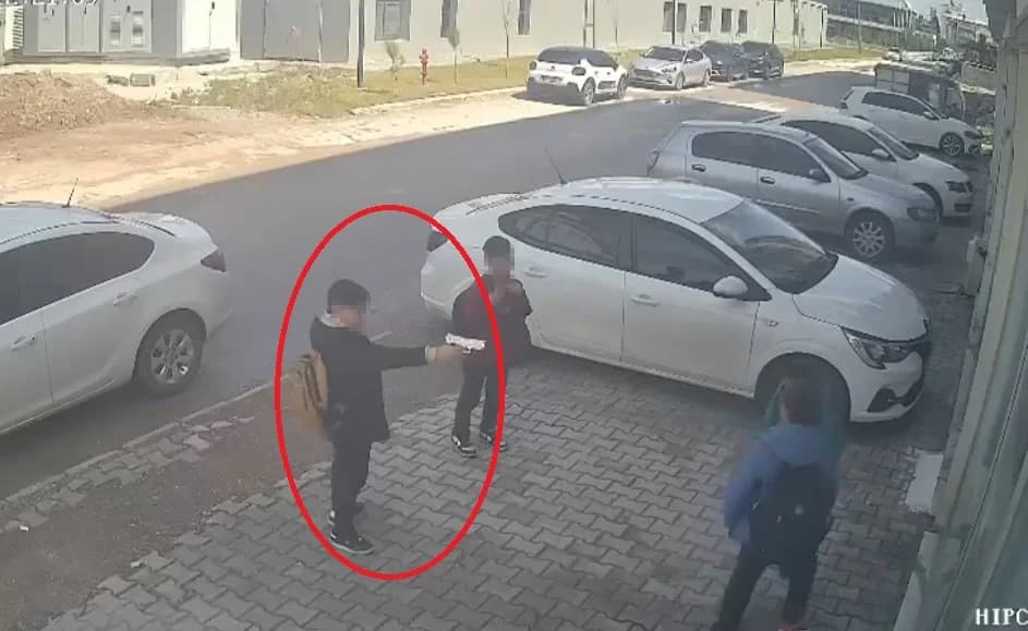Reyhanlı’da Çocukların Oyuncak Tabancayla Zorbalığı: Suç Duyurusu Yapıldı