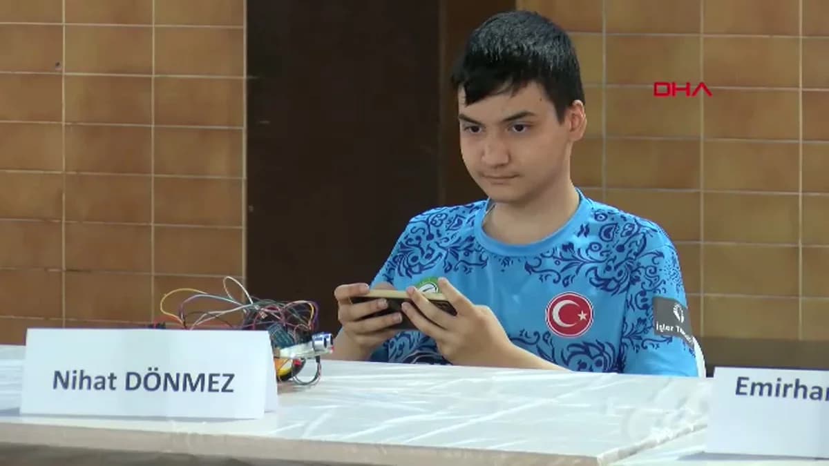 Türk Öğrenciler, Yunanistan’da Robot Olimpiyatında Birinciliği Elde Etti