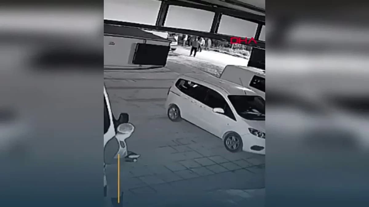 Yalova’da Kanlı Kavga: 6 Yaralı, Olay Anı Kamerada