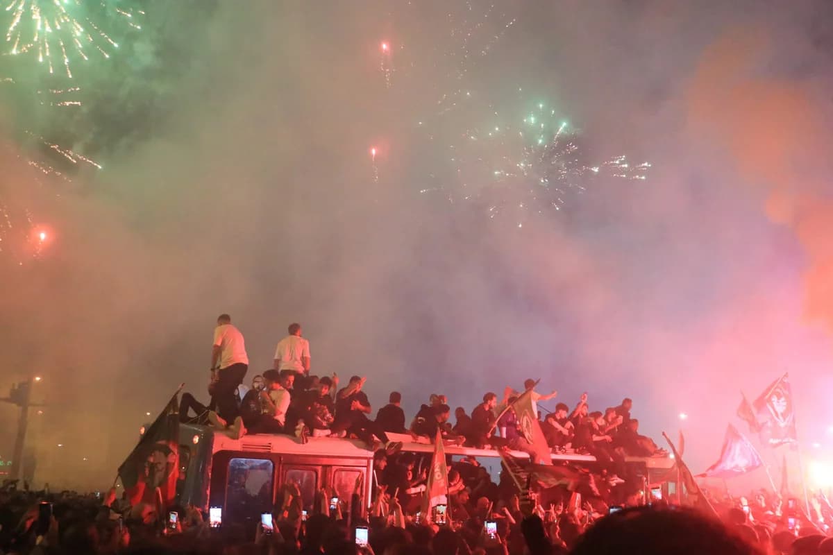 Amed Sportif Faaliyetler Süper Lig’de! Diyarbakır’da Tarihi Kutlama