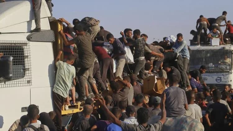 İsrail’in Gazze Saldırıları Devam Ediyor: 7 Filistinli Öldü, Açlıktan Ölenlerin Sayısı Arttı