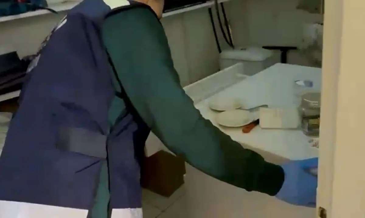 Samsun’da Nefes Kesen Operasyon: İş Yeri Mutfağında 1 Milyon Kaçak Makaron Ele Geçirildi!