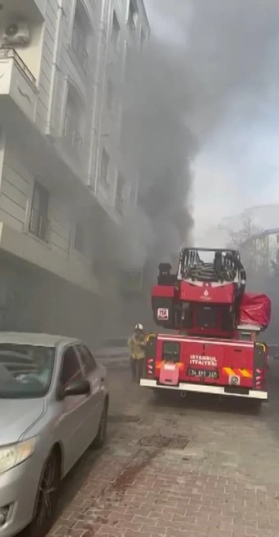 Esenyurt’ta Fırın Yangınına Belediye Sulama Tankeriyle Müdahele