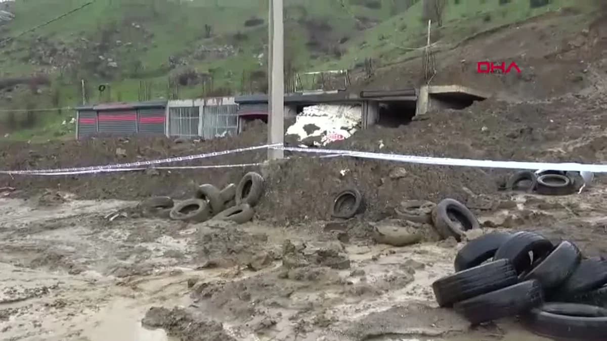 Bitlis’te İki Ay Arayla Meydana Gelen Heyelan Yeniden Ulaşıma Engel Oldu