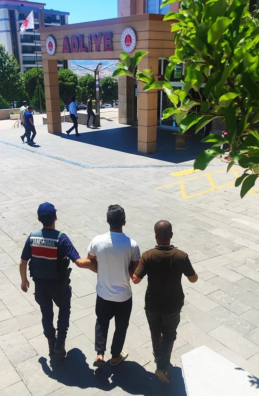 Şaka Uğruna 92 Hektar Ormanı Yaktı: Genç Adam 5 Yıl 6 Ay Hapis Cezasına Çarptırıldı