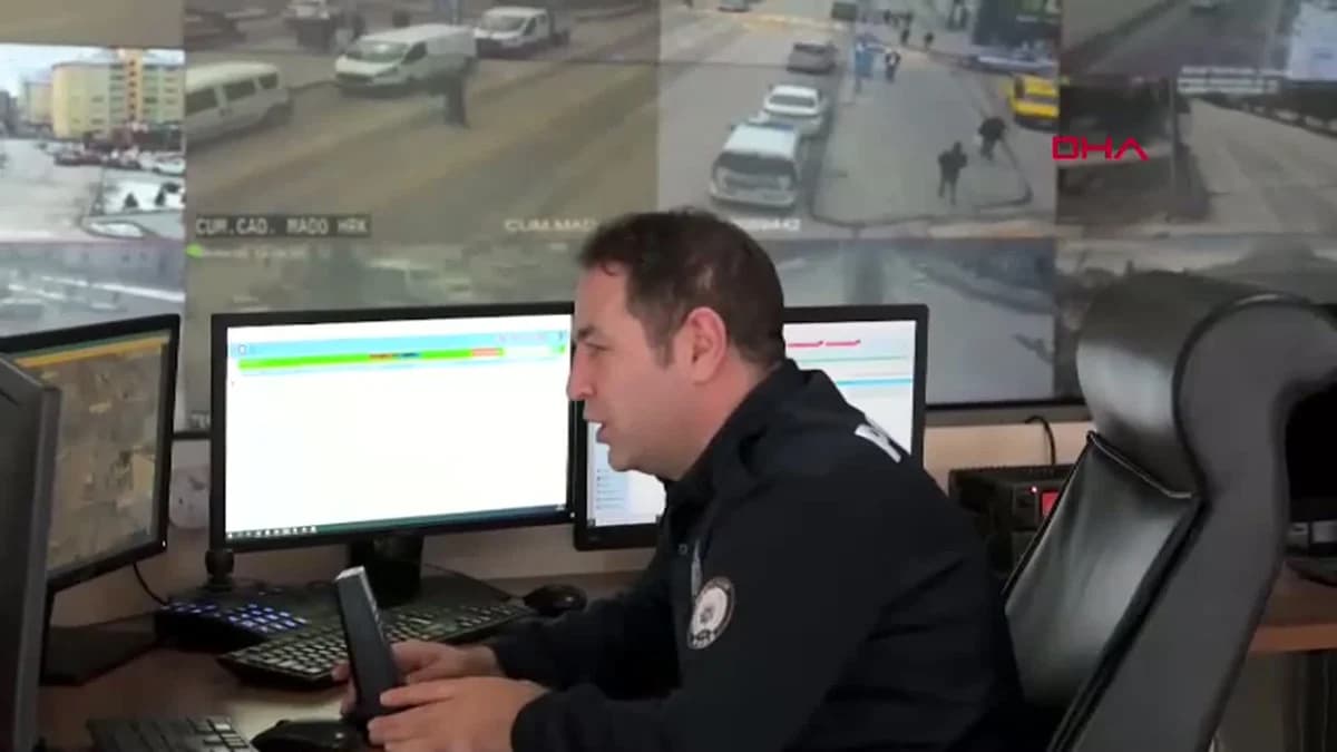 İçişleri Bakanı Çiftçi’den Türk Polis Teşkilatı’na Telsizle Kutlama