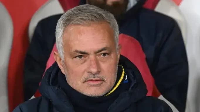 Fenerbahçe’de Mourinho Dönemi Sona mı Eriyor? Yönetimden Şok Ayrılık İddiası!