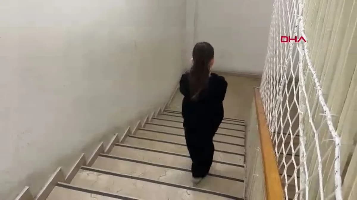 9 Yaşındaki Berra, Kavanozunda Biriktirdiği Parayı Şehit Ailelerine Bağışladı