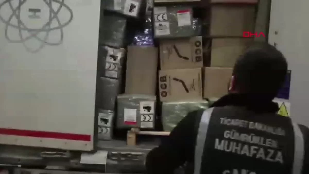 Kapıkule Sınır Kapısı’nda 10 Bin 400 Elektronik Sigara ve Kaçak Eşya Ele Geçirildi