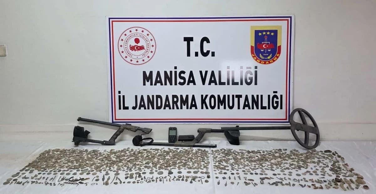Manisa’da Tarihi Eser Operasyonu: 2.580 Sikke Ele Geçirildi