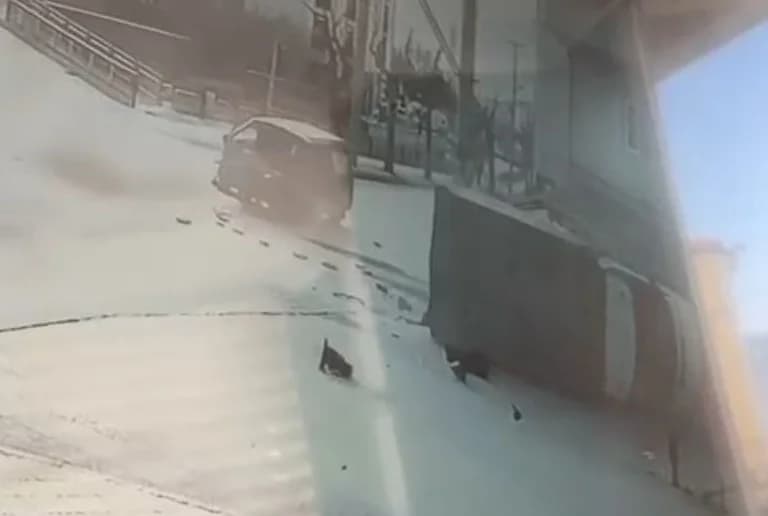 Kastamonu’da İki Kaza: Güvenlik Kameralarına Yansıyan Anlar