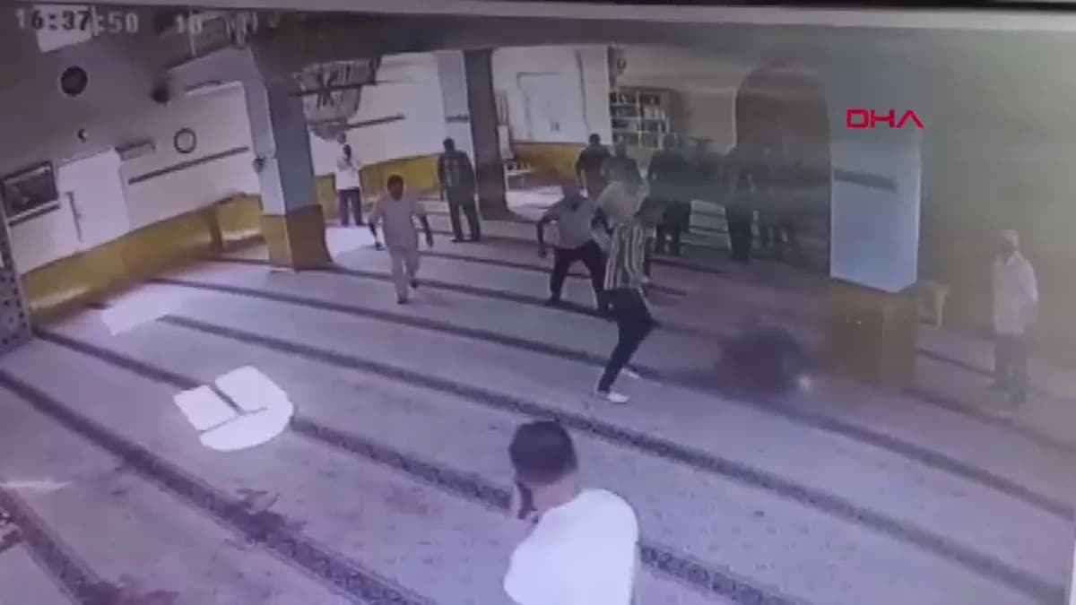 Kayseri’de Camide Komşusunu Bıçaklayarak Öldüren Sanığa 16 Yıl Ceza