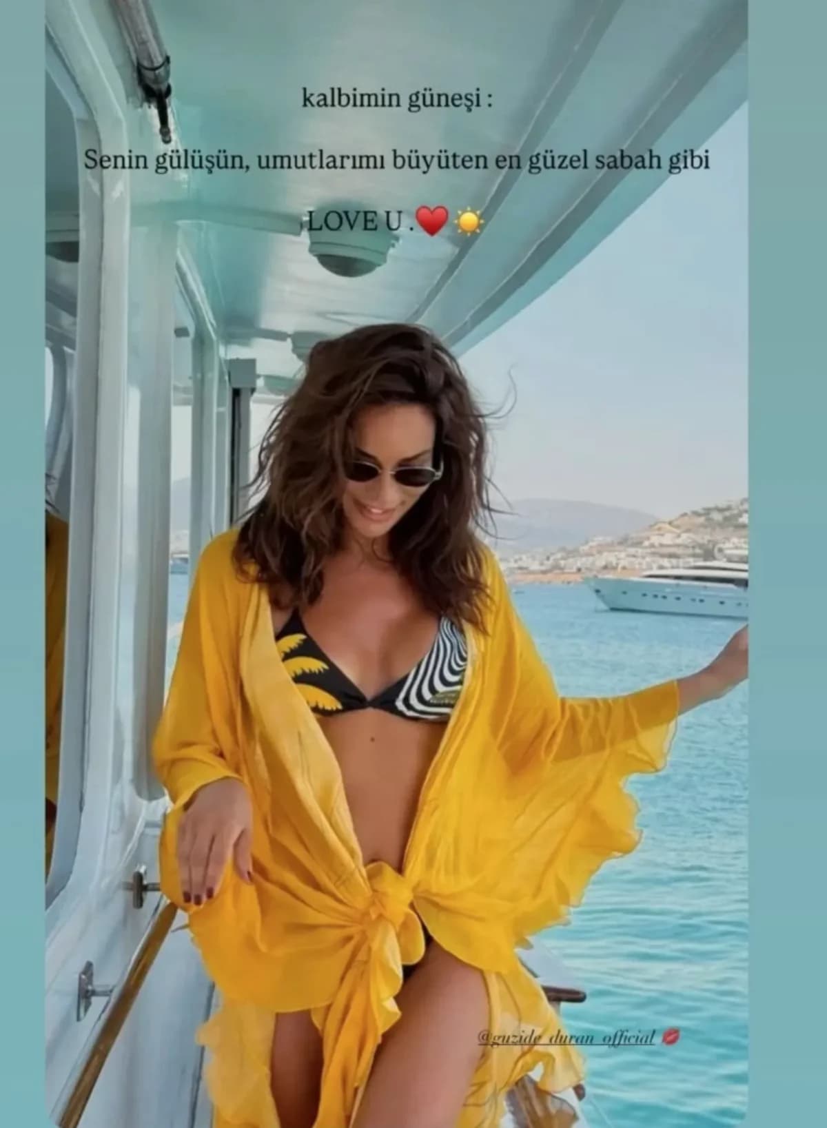Güzide Duran ve Fikret Orman Paros Adası’nda tatilde