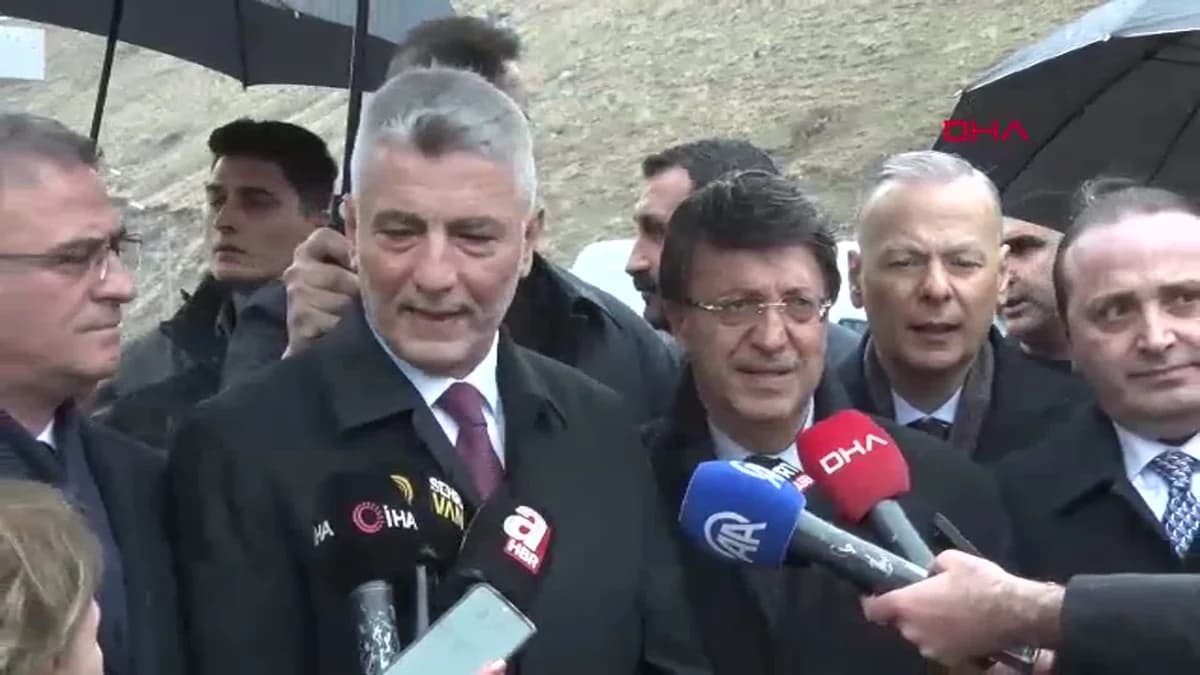 Ticaret Bakanı Bolat, Kapıköy Sınır Kapısı’nda İnceleme Yaptı