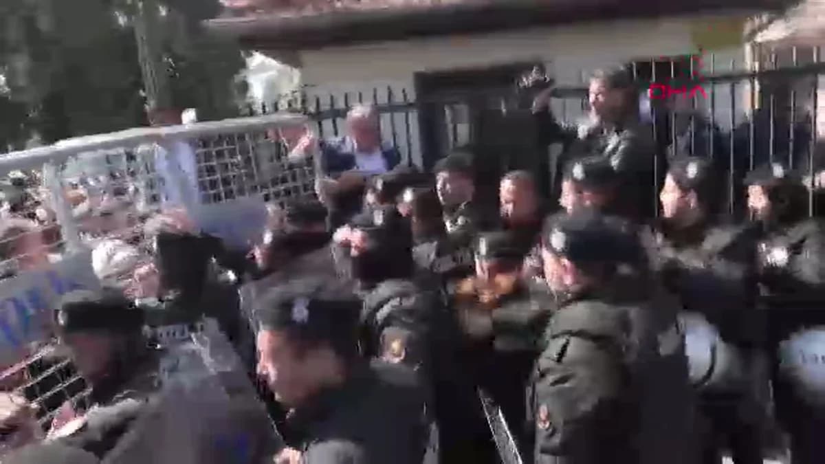 İzmir’de Eski DGM Binasında Tahliye Gerilimi