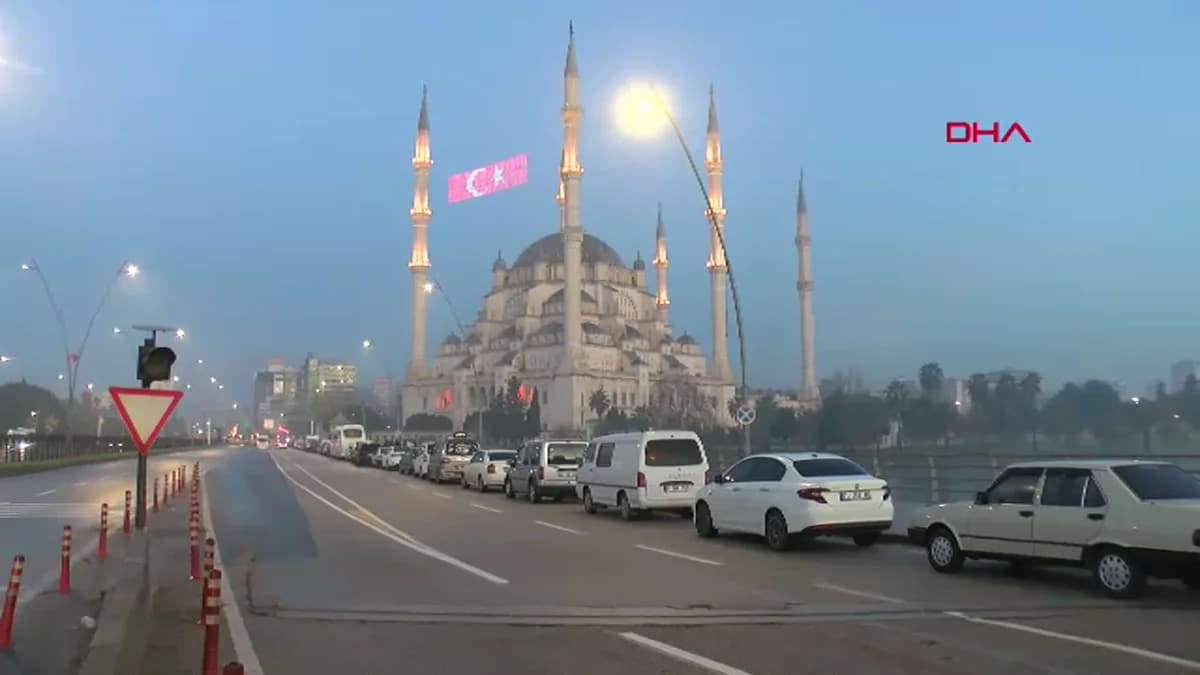 Adana’da Ramazan Bayramı Coşkuyla Kutlandı
