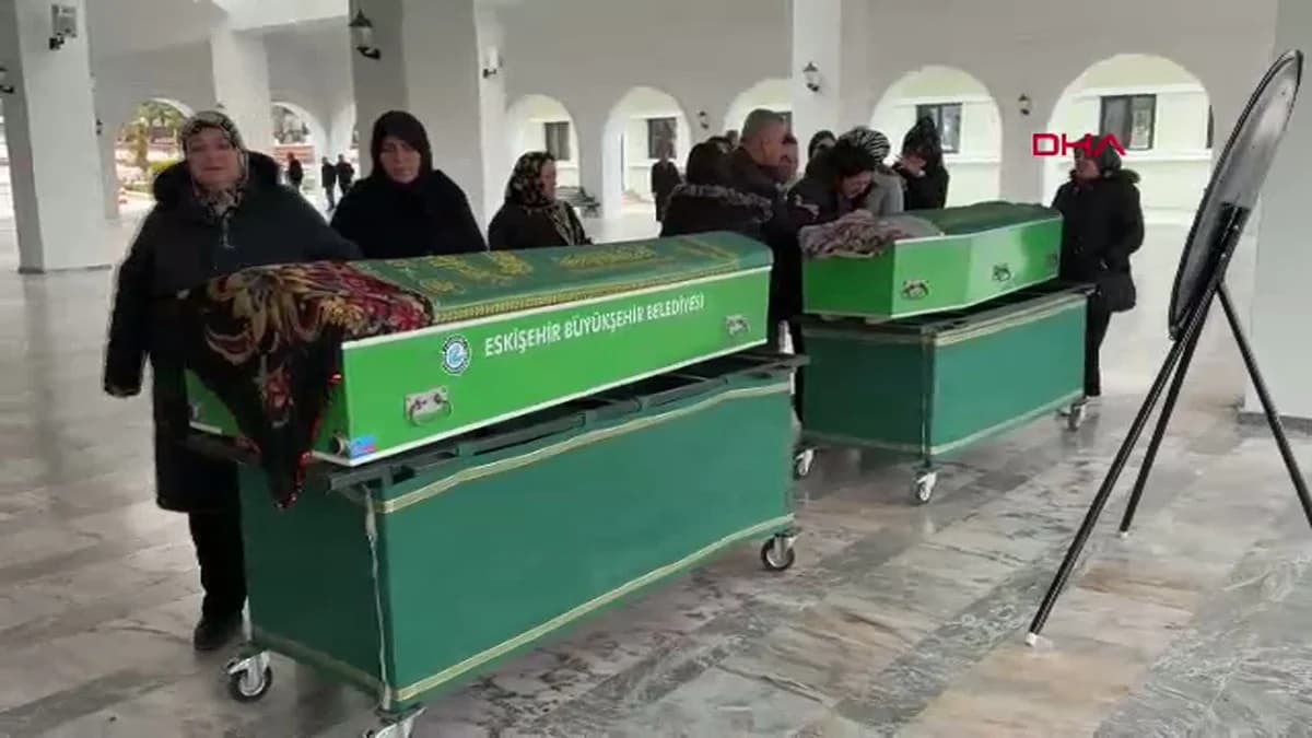 Eskişehir’de Trajik Olay: Eşi Tarafından Öldürülen Anne ve Kızı Defnedildi