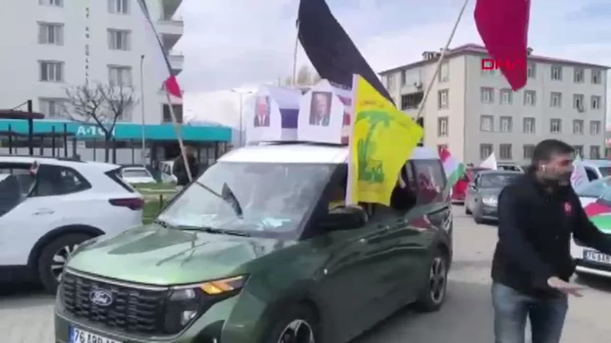 Iğdır’da Yüzlerce Araçla İran’a Destek Konvoyu Düzenlendi