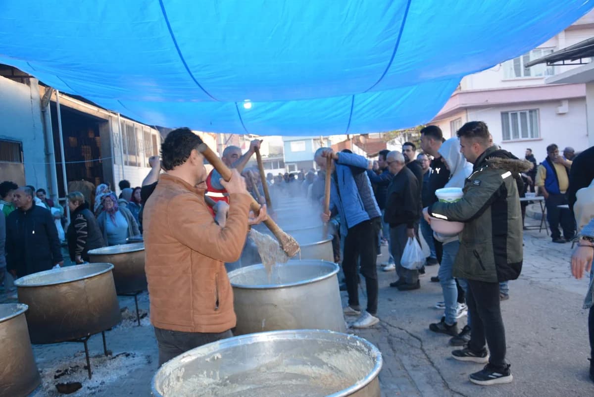 Aydın’da Geleneksel Keşkek Hayrı, 20 Bin Kişiyi Bir Araya Getirdi