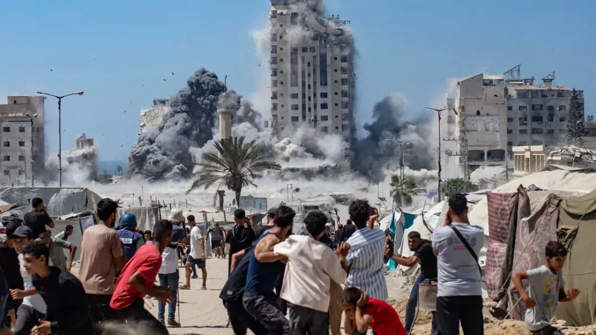 İsrail Gazze’deki Saldırılarını Artırıyor: Filistinlilerden Şehri Terk Etmeleri İstendi!