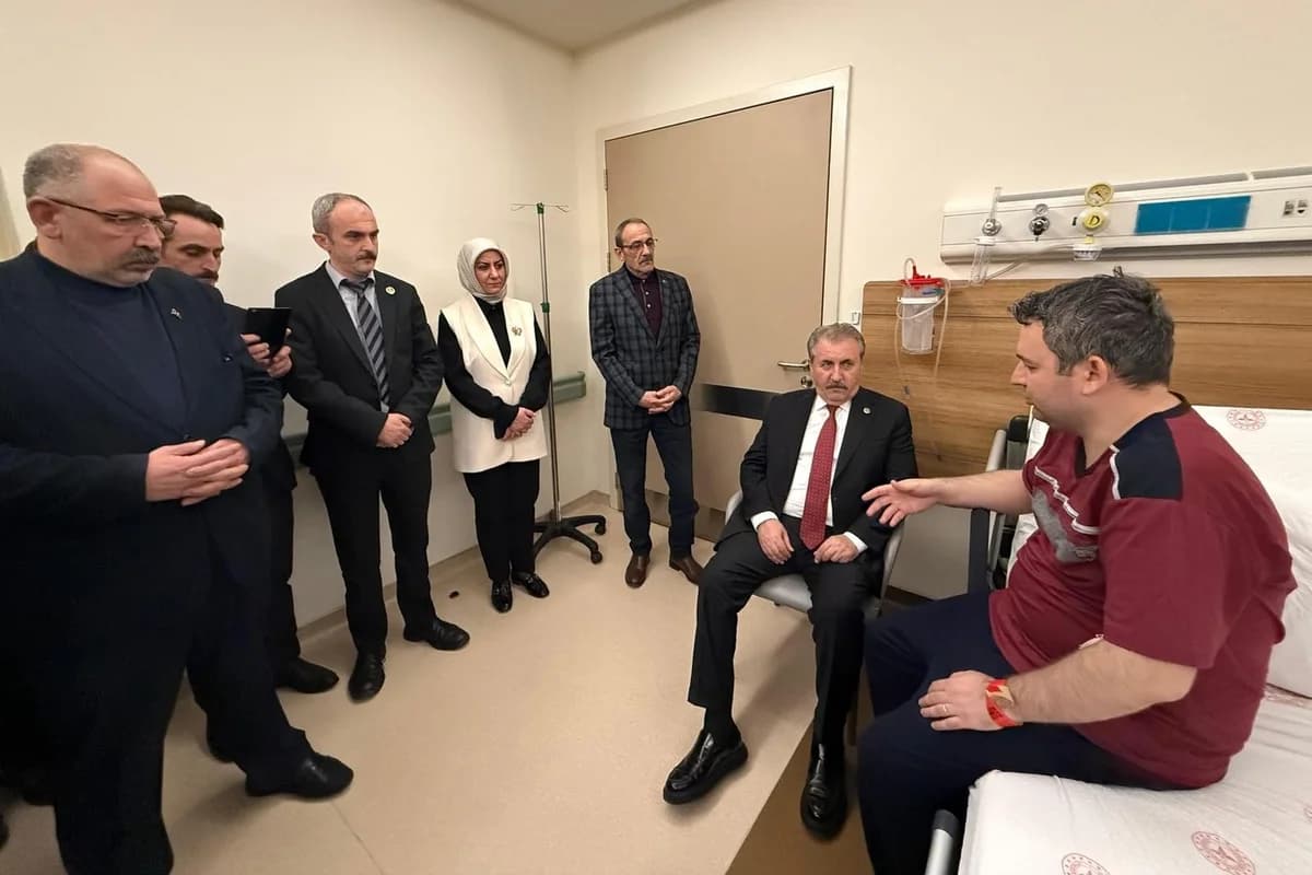 BBP Genel Başkanı Destici, Kaymakam Kurt’u Hastanede Ziyaret Etti