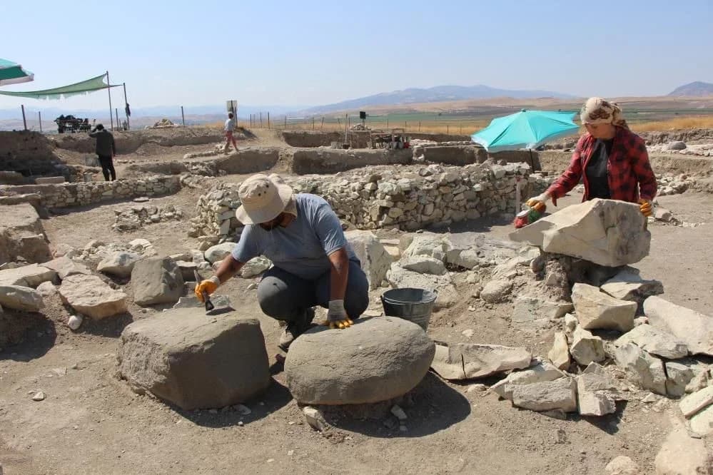 Amasya’da 2 Bin 600 Yıllık Kayıp Tapınak Keşfedildi: Antik Kaynaklarda Bile Adı Geçmiyor